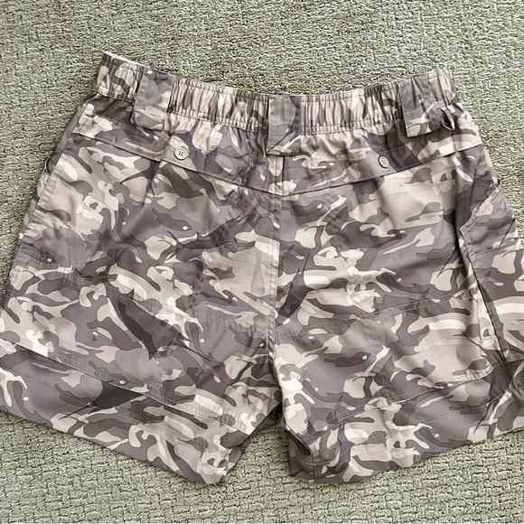 Men’s 38 AFTCO shorts - Picture 3 of 3